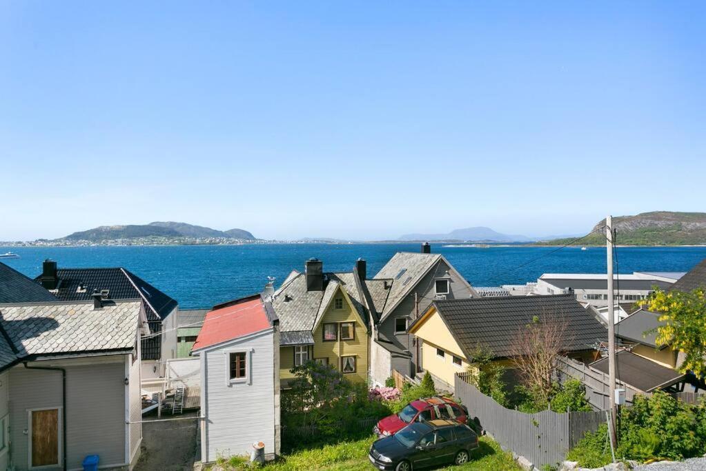 Koselig Sentrum Leilighet. Apartment Alesund Ngoại thất bức ảnh